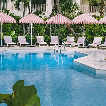 Hampton By Hilton Grand Cayman Seven Mile Beach